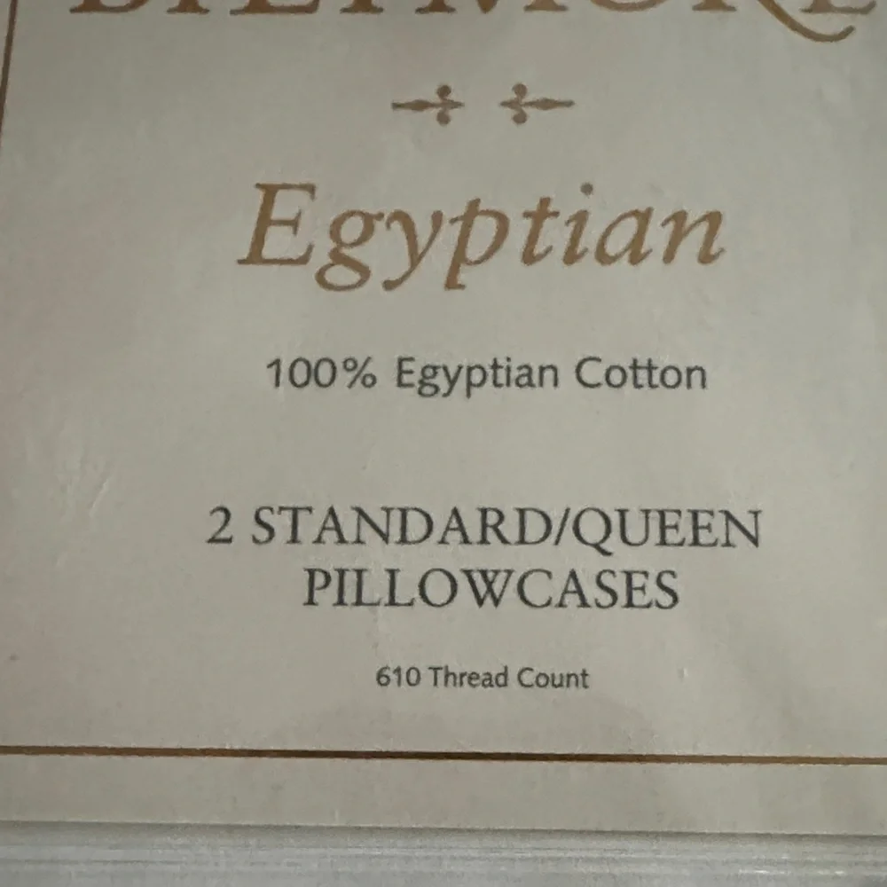 NWT Egyptian Cotton Standard/Queen Pillowcases - Elegant White